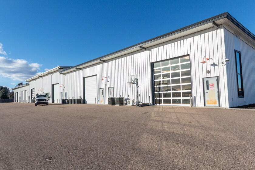 More Photos Of 5000 Goodman St, Timnath Showroom For Lease
