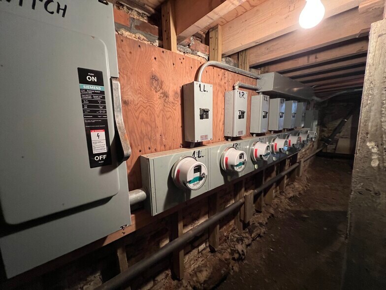 More Photos Of 127 N 4th St, Brooklyn Apartments For Sale