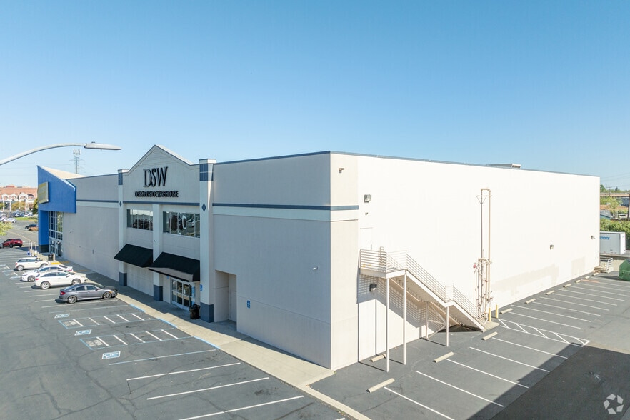 More Photos Of 1901 Arden Way, Sacramento Unknown For Lease