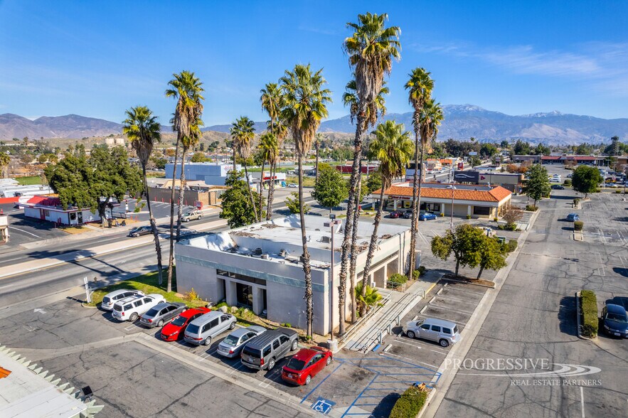 More Photos Of 1995 E Florida Ave, Hemet Fast Food For Sale