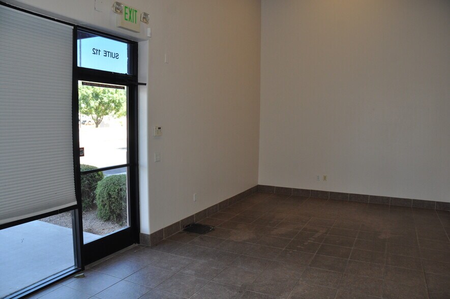 More Photos Of 1324 N Farrell Ct, Gilbert Warehouse For Sale