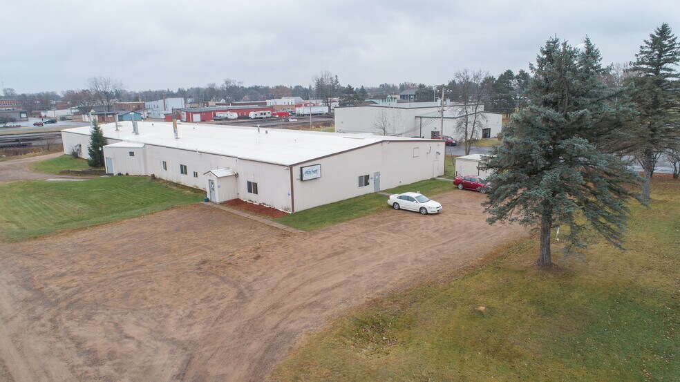 More Photos Of 106 Dunn Ave N, Hinckley Industrial For Lease
