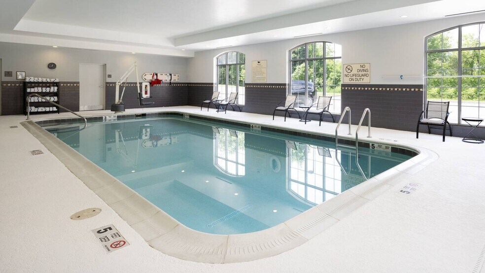 More Photos Of 400 Center Place Dr, Rochester Hotel For Sale