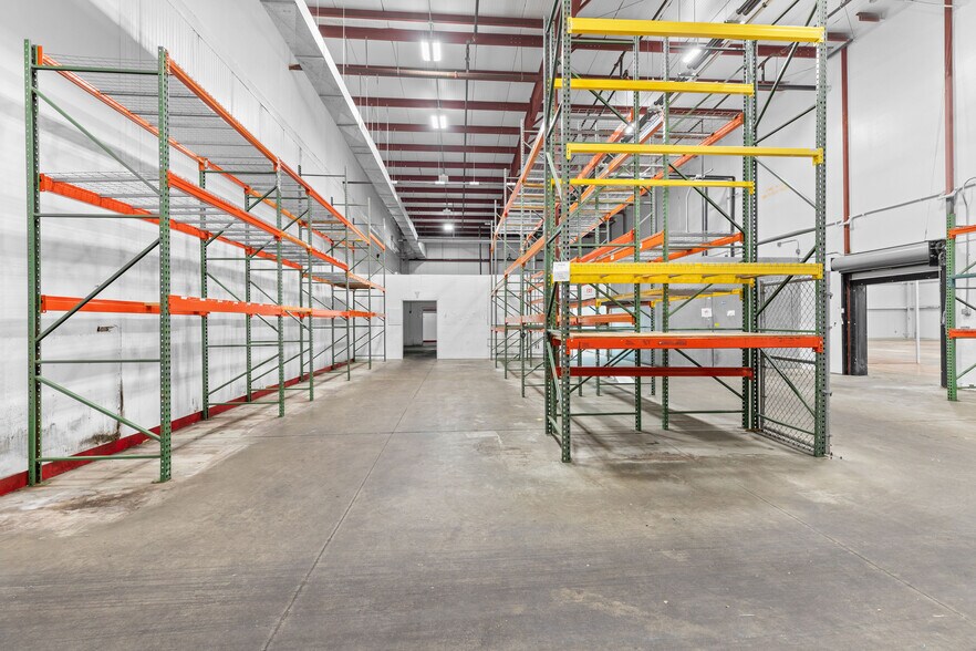More Photos Of 7856 Ellis Rd, Melbourne Refrigeration Cold Storage For Lease