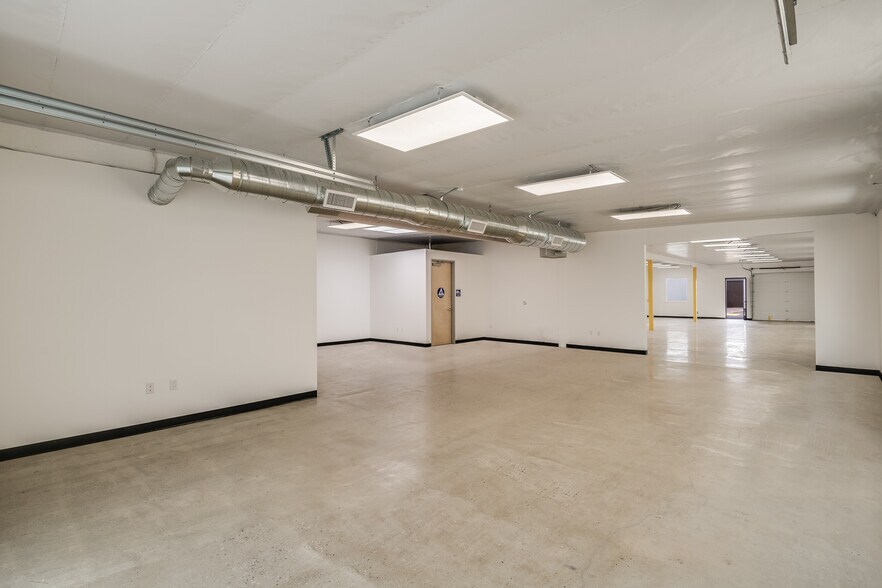 More Photos Of 633 Hindry Ave, Inglewood Warehouse For Sale