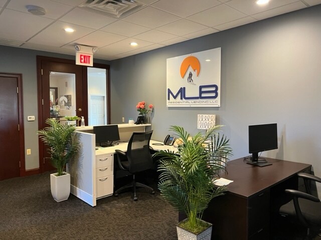 More Photos Of 351 Sparta Ave, Sparta Office For Lease