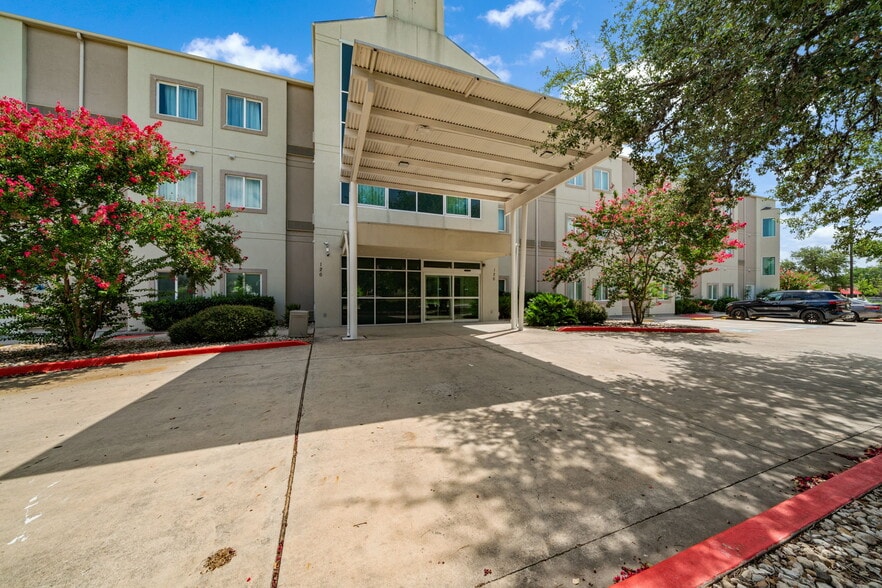 More Photos Of 126 Kenley Pl, San Antonio Hotel For Sale