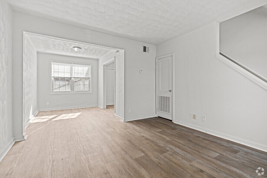 More Photos Of 3817 George Washington Hwy, Portsmouth Apartments For Sale
