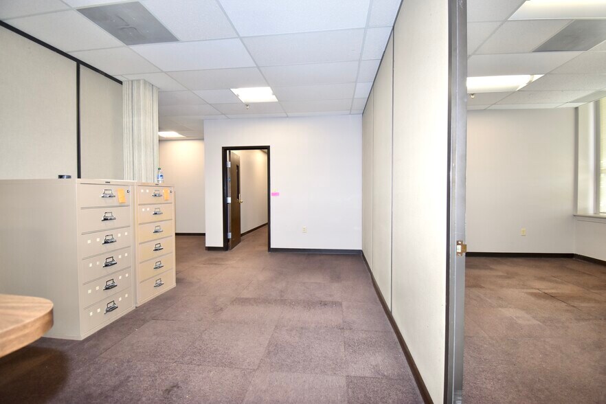 More Photos Of 118 N Church St, Jackson Office For Sale
