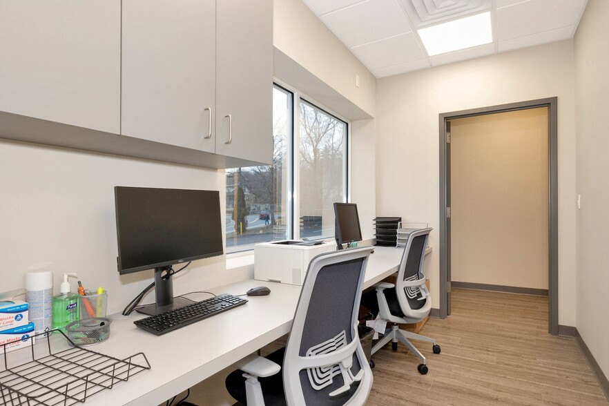 More Photos Of 10 Waldron Ave, Nyack Storefront For Lease