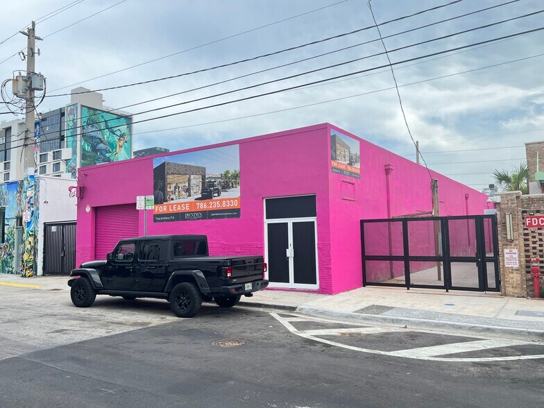 More Photos Of 320-380 NW 26th St, Miami General Retail For Sale