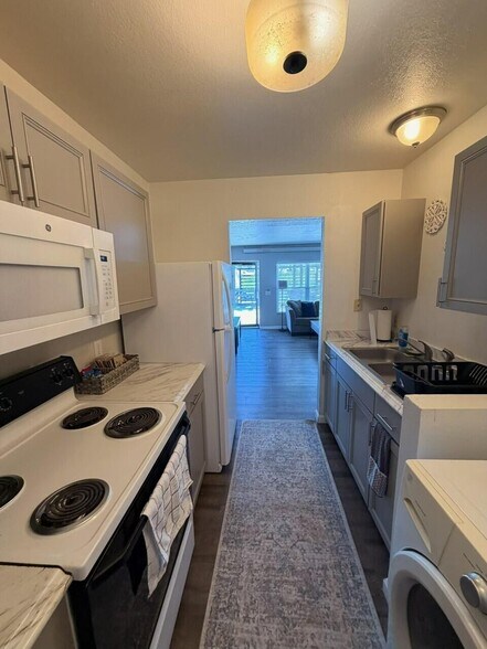 More Photos Of 722 W Jefferson St, Trinidad Apartments For Sale