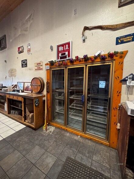 More Photos Of 479 6th Street St, Wells Industrial For Sale