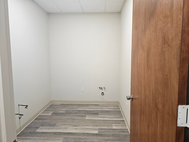 More Photos Of 369 E Main St, East Islip Medical For Sale