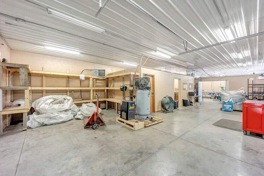 More Photos Of 4040 Velp Ave, Green Bay Specialty For Sale