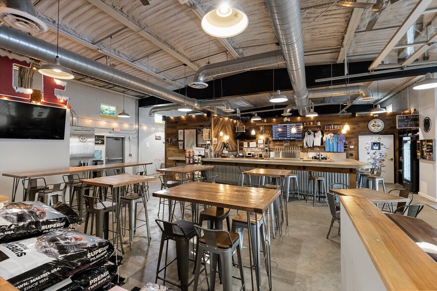 More Photos Of 705 W New York Ave, Somers Point Industrial For Sale