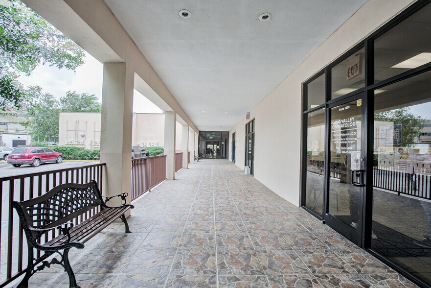 More Photos Of 864 Central Blvd, Brownsville Medical For Sale