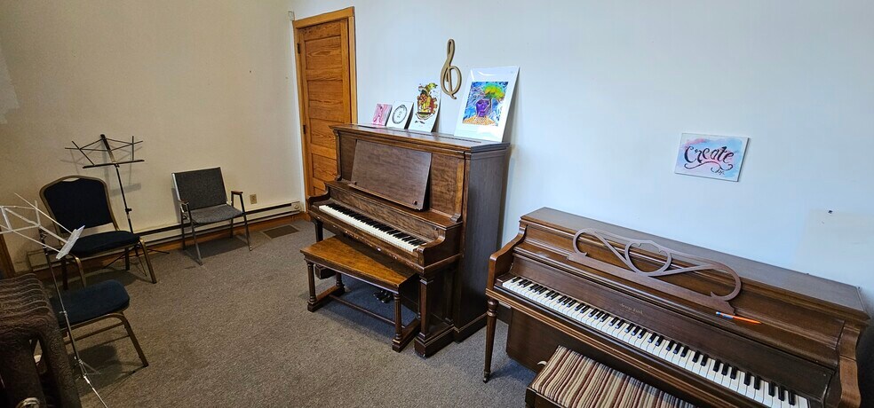 More Photos Of 4403 St Clair Ave, Cleveland Coworking Space