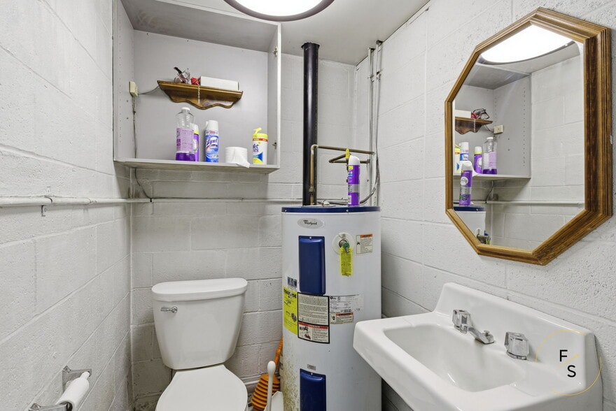 More Photos Of 64 Cody St, West Hartford Warehouse For Sale