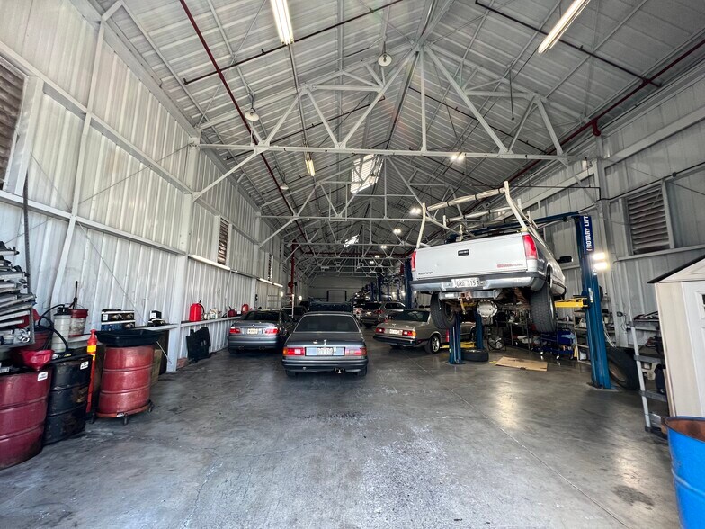 More Photos Of 501 Sumner St, Honolulu Warehouse For Sale