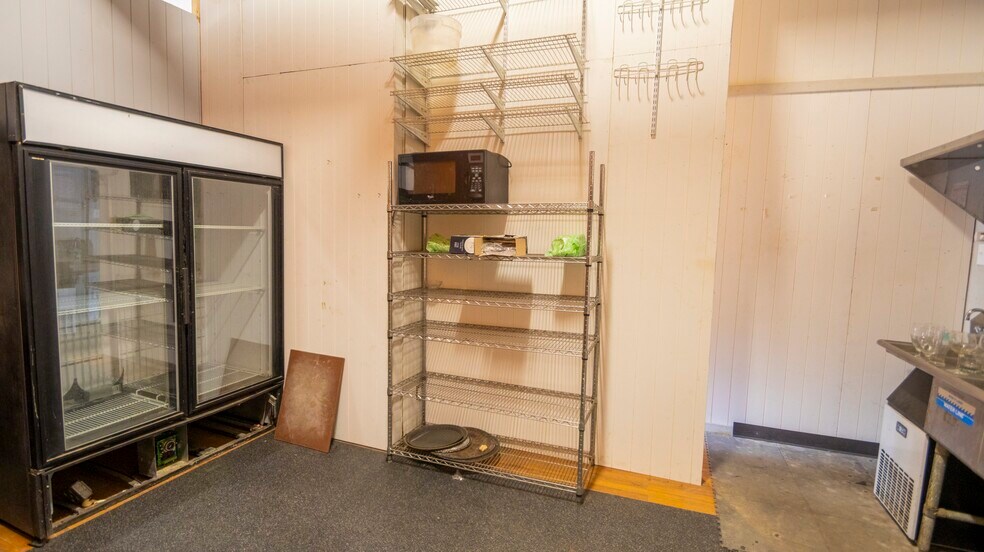 More Photos Of 20 Spring Rd, Molena Storefront For Sale