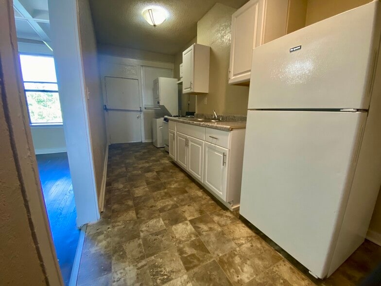 More Photos Of 1614-1620 E Linwood Blvd, Kansas City Apartments For Sale