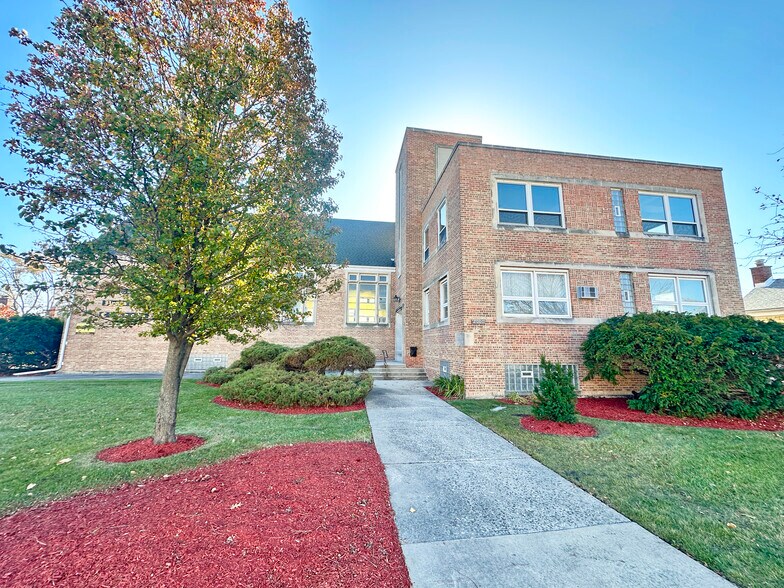 More Photos Of 2000 W Roosevelt Rd, Broadview Religious Facility For Sale