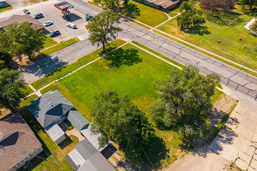 More Photos Of 0000 4th East Avenue East, Hutchinson Land For Sale