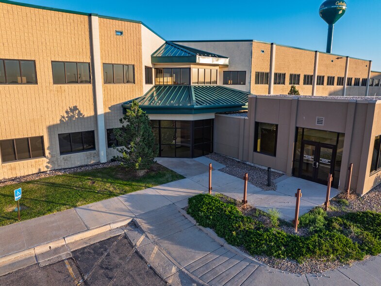 More Photos Of 1 Cabela Dr, Sidney Office For Lease