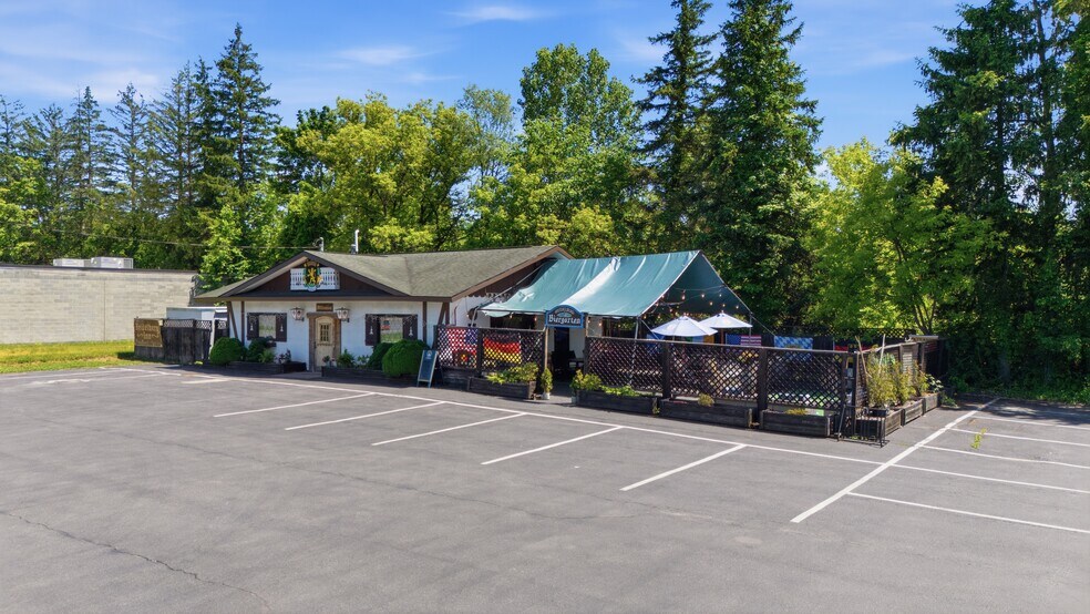 More Photos Of 352 Quaker Rd, Queensbury Restaurant For Sale