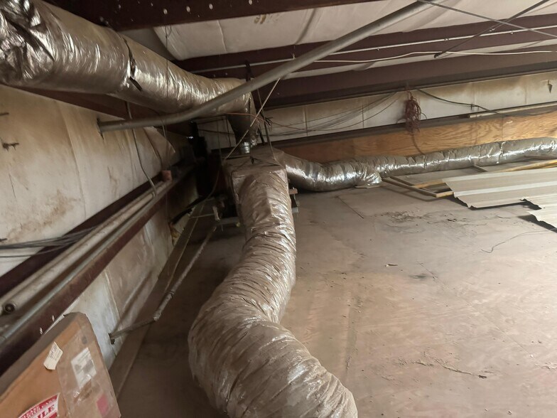 More Photos Of 4006 W Crest Ave, Tampa Industrial For Lease