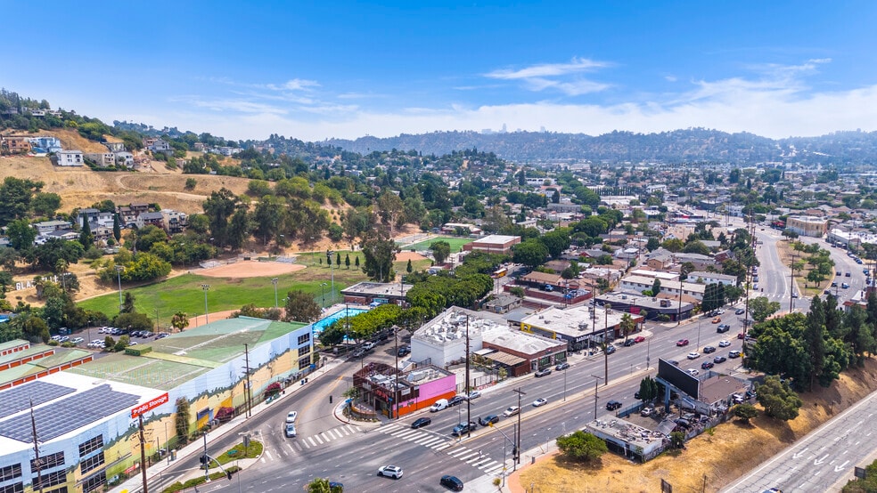 More Photos Of 3716 Eagle Rock Blvd, Los Angeles Restaurant For Lease