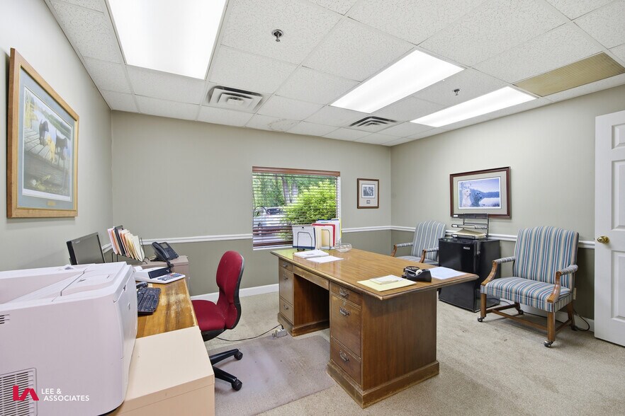 More Photos Of 101 Conyers Industrial Dr, Cartersville Warehouse For Sale
