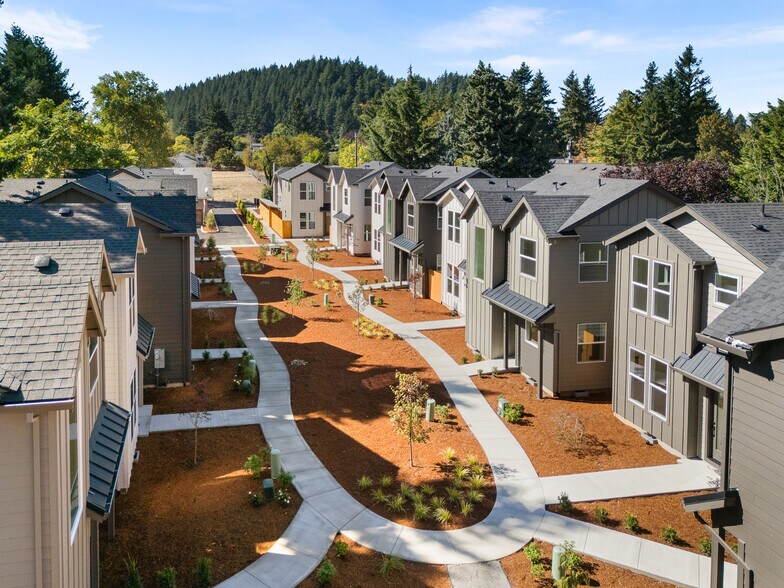 More Photos Of 3246 115th Ave, Portland Multifamily For Sale