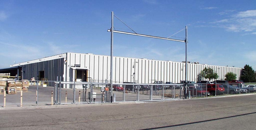 More Photos Of 3555 Moline St, Aurora Manufacturing For Lease