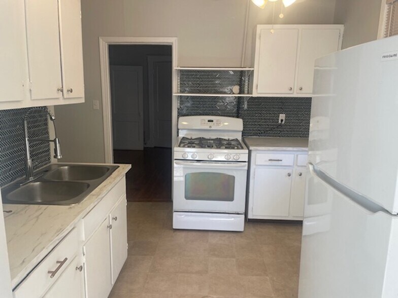 More Photos Of 162 Clark Pl, Memphis Apartments For Sale