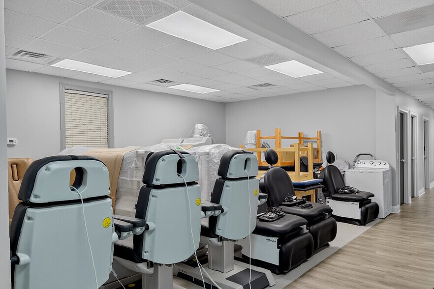 More Photos Of 1930 Charlie Hall Blvd, Charleston Medical For Lease