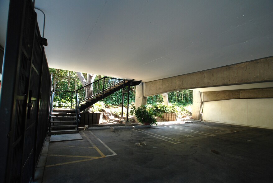 More Photos Of 1517 Fair Oaks Ave, South Pasadena Office For Lease