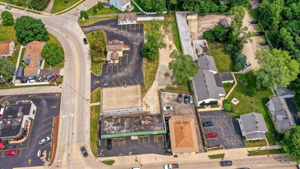 More Photos Of 6 N 9th St, St Charles Freestanding For Sale