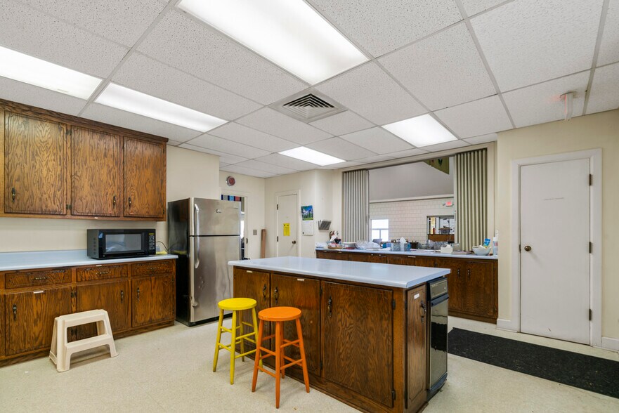 More Photos Of 228 S Military Ave, Lawrenceburg Religious Facility For Sale