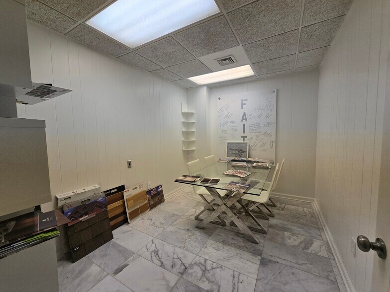 More Photos Of 3212 Jean Dr, Memphis Warehouse For Sale