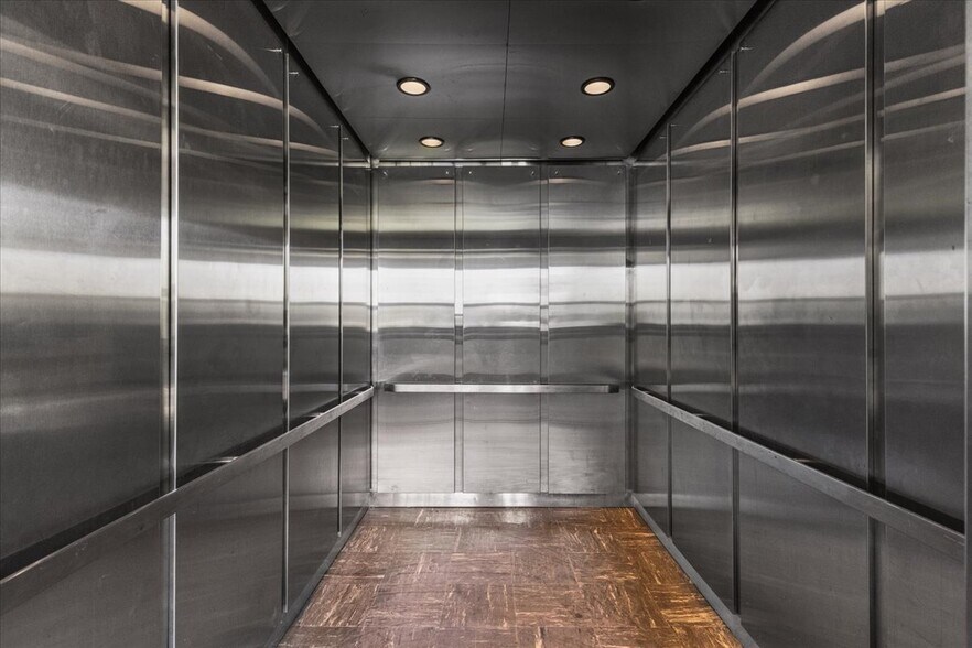 More Photos Of 1 Radar Way, Tinton Falls Office For Lease