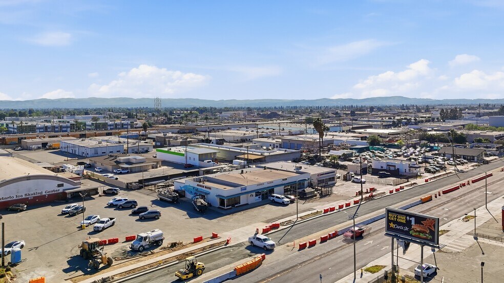 More Photos Of 1235-1237 W Holt Blvd, Ontario Freestanding For Sale