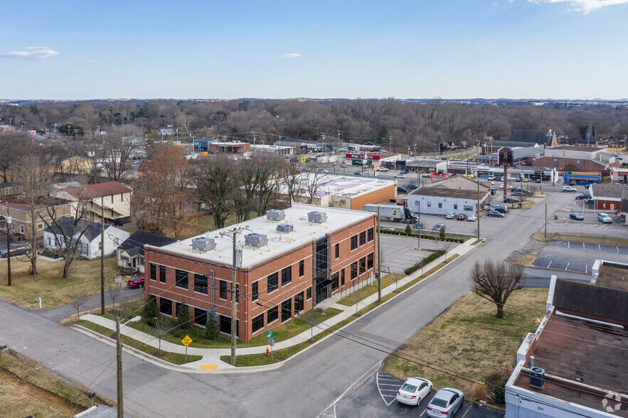 More Photos Of 2540 Park Dr, Nashville Office Residential For Lease