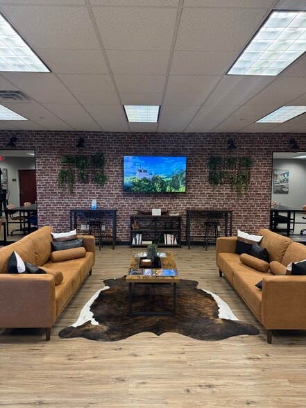 More Photos Of 10100 W Charleston Blvd, Las Vegas Medical For Lease