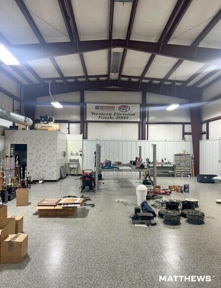 More Photos Of 712 Arizona Ave, South Houston Warehouse For Sale