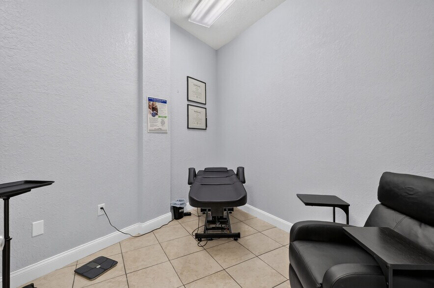 More Photos Of 119 Main St, Auburndale Storefront Retail Office For Sale
