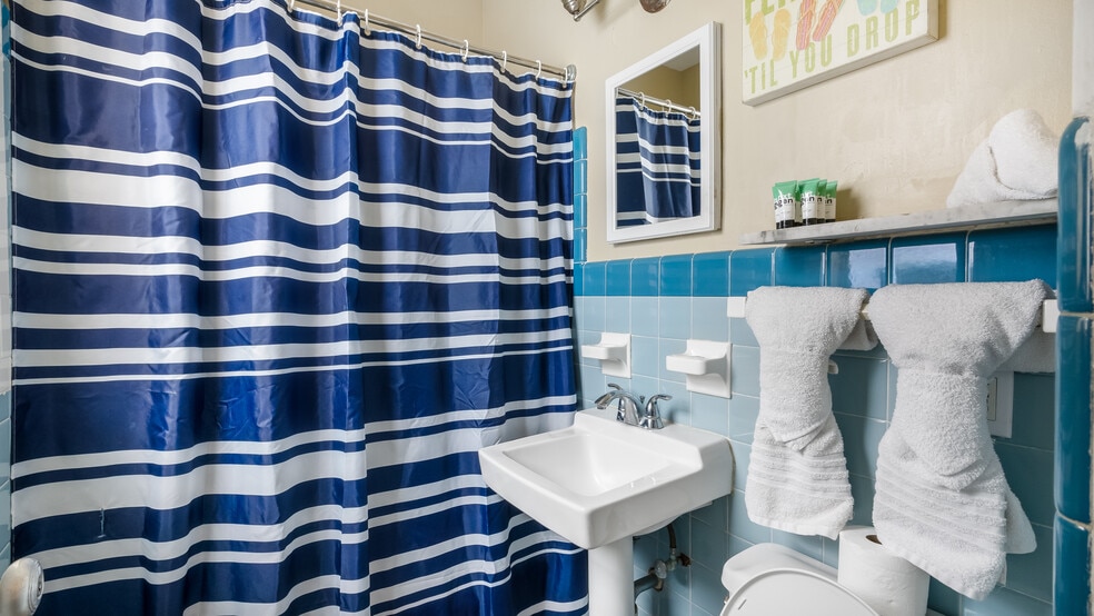 More Photos Of 3405 N Ocean Dr, Hollywood Hotel For Sale