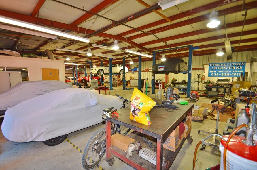 More Photos Of 18120 Bollinger Canyon Rd, San Ramon Manufacturing For Sale