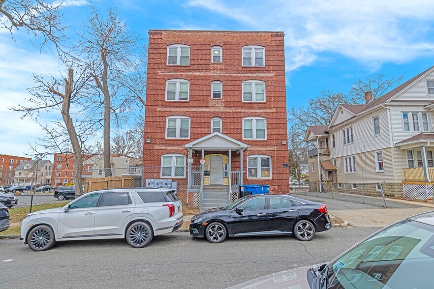 More Photos Of , Springfield Multifamily For Sale